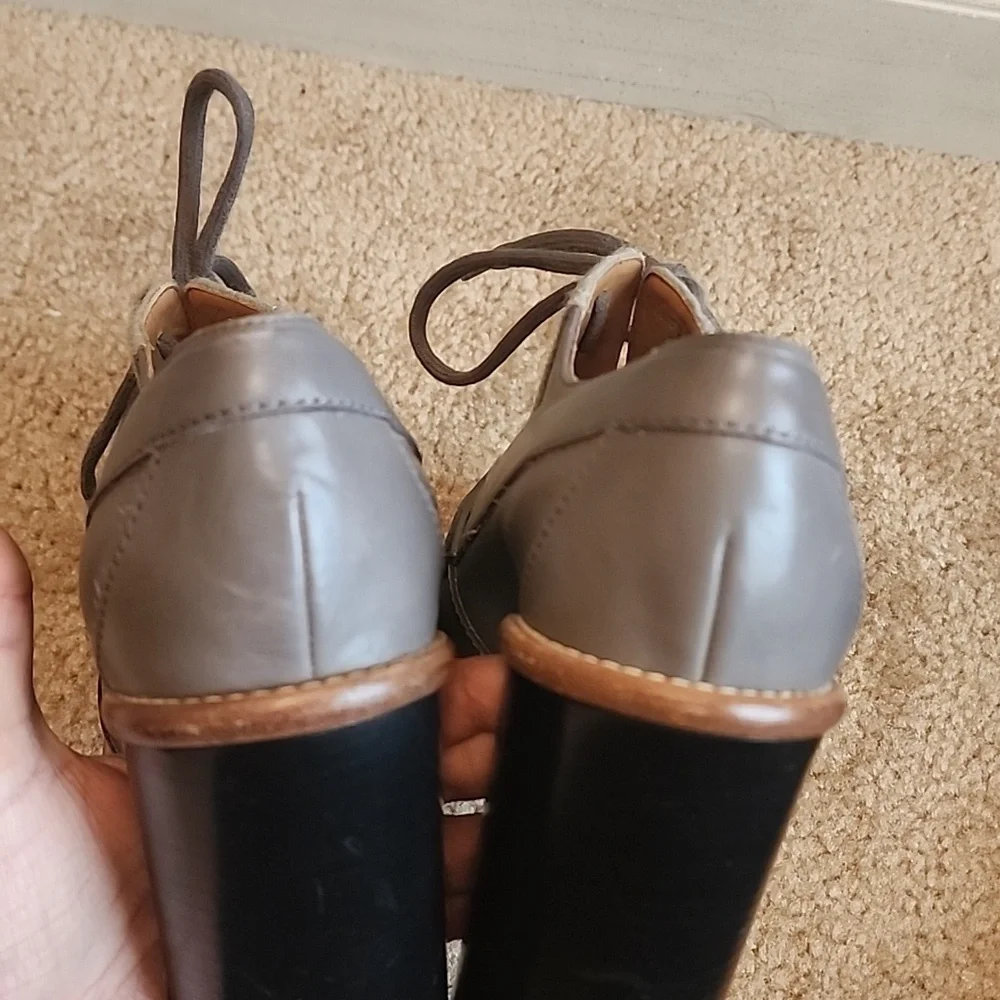 Chloe Leather Pumps - Picture 9 of 16